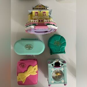 Vintage 1990s Bluebird Polly Pocket Pop Up Party Clubhouse + 4 Compacts